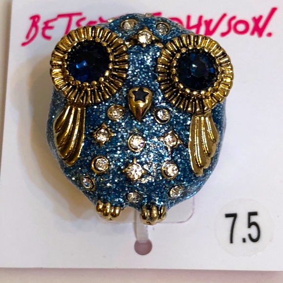 Betsey Johnson Gold Tone Blue Enamel Glitter Owl Stretchy Ring Size 7.5 NWT - Picture 1 of 10